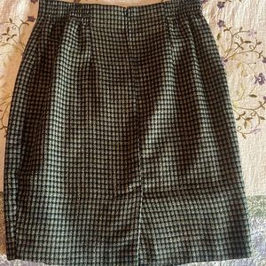 3 piece suite. Skirt, vest and jacket